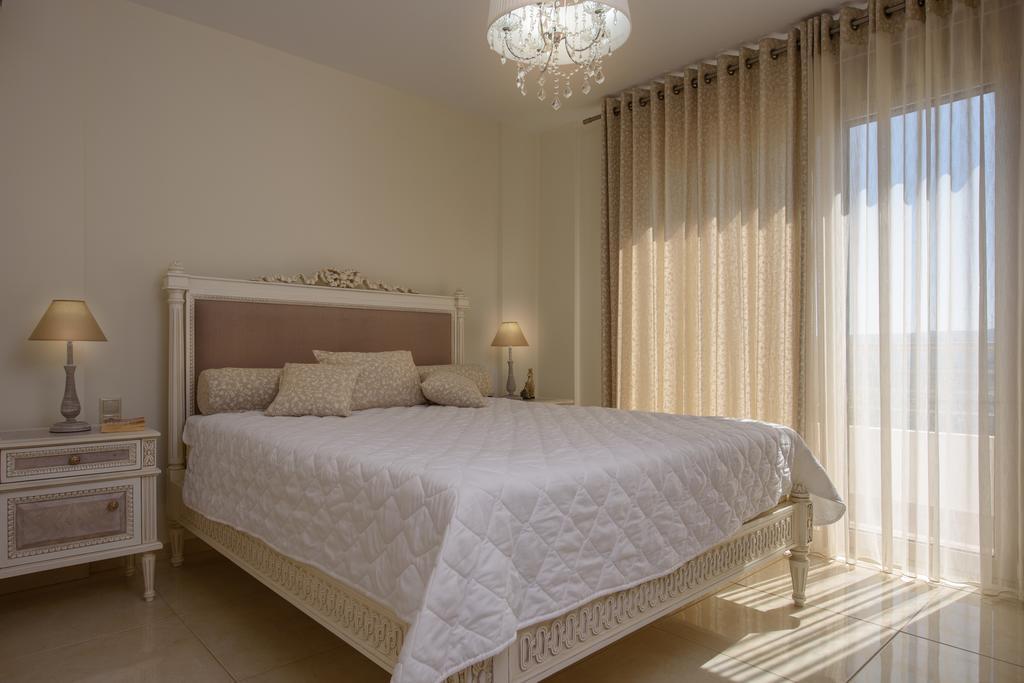 Golden Sky Villa Kamilárion Extérieur photo