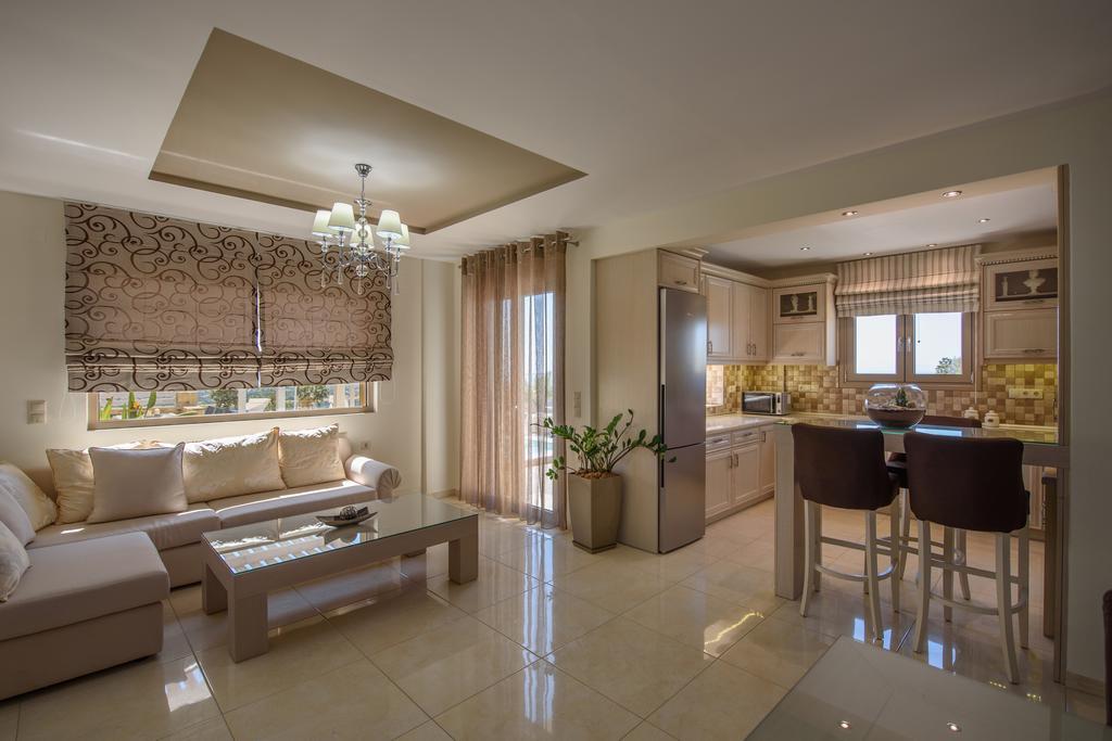Golden Sky Villa Kamilárion Extérieur photo