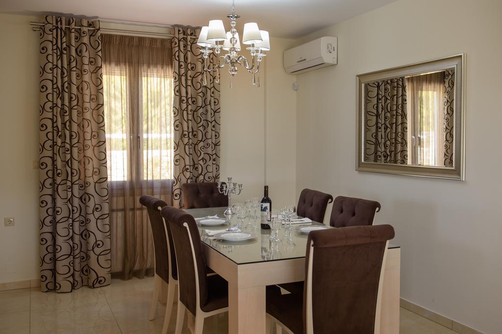 Golden Sky Villa Kamilárion Extérieur photo
